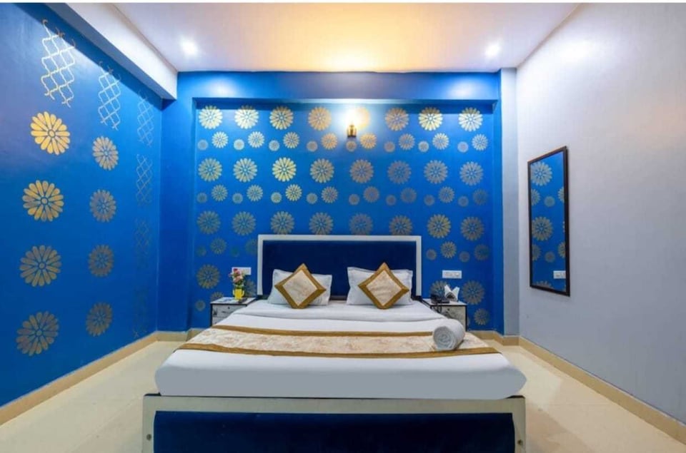 Collection O Noida Sector 52 Metro Station Formerly Hotel Metro View , Noida City, Noida