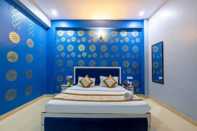 Collection O Noida Sector 52 Metro Station Formerly Hotel Metro View 