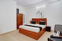 Super Collection O Noida Sector 52 Metro Station Formerly Hotel Metro View