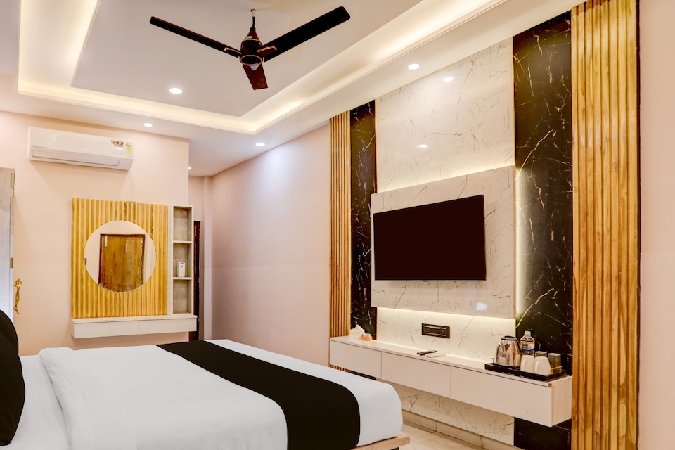 HOTEL O SKY LEAF, Danapur, Patna