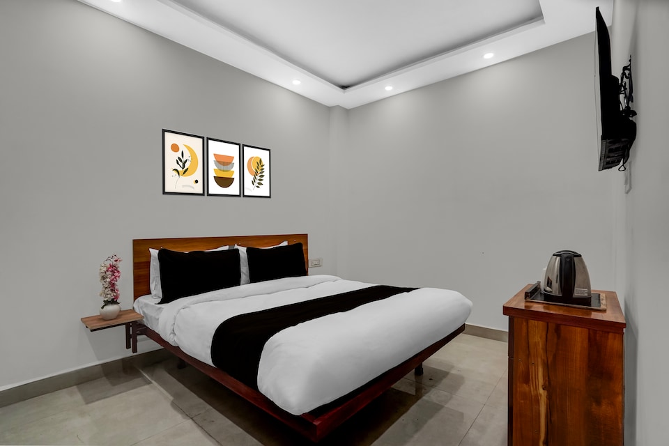 Hotel O by OYO Easy Stay, Anand Vihar Delhi, Delhi