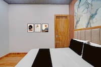 Hotel O by OYOThe  Signature Stay Guest House