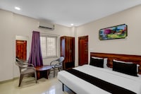 Hotel O Yagna Grand