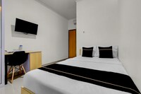 Collection O River House