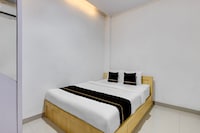 Collection O River House