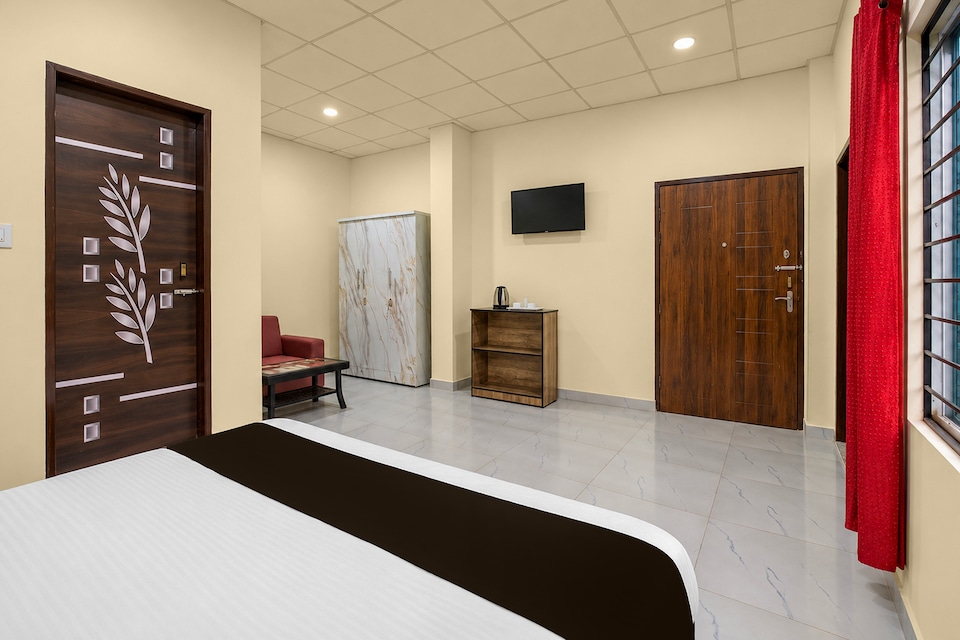 Collection O Deepor Beel Formerly Hayat Hill Top , ISBT Guwahati, Guwahati
