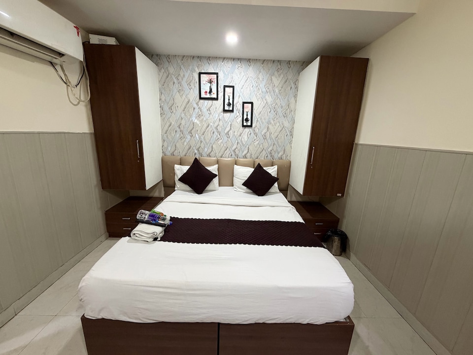 Hotel O Naroli Crossway Mathura Formerly Dev Residency, Mathura Station, Mathura