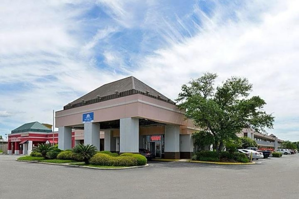 Heritage Inn by Capital O Baton Rouge I 10, Baton Rouge, LA, Baton Rouge, LA