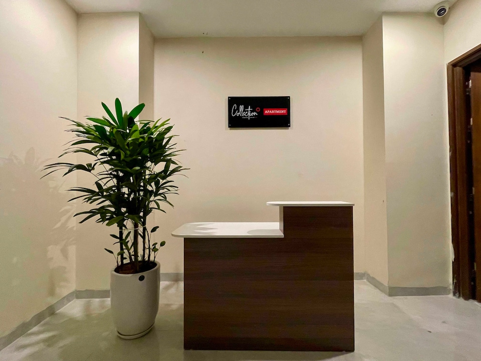 Townhouse Oak West Lake Apartment, Tay Ho, Hanoi