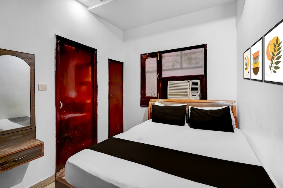 Hotel O Paharganj New Delhi Railway Station Formerly Sweet Dream inn, Paharganj Delhi, Delhi