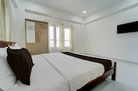 Super Collection O Kulathoor Technopark Formerly United Mansions