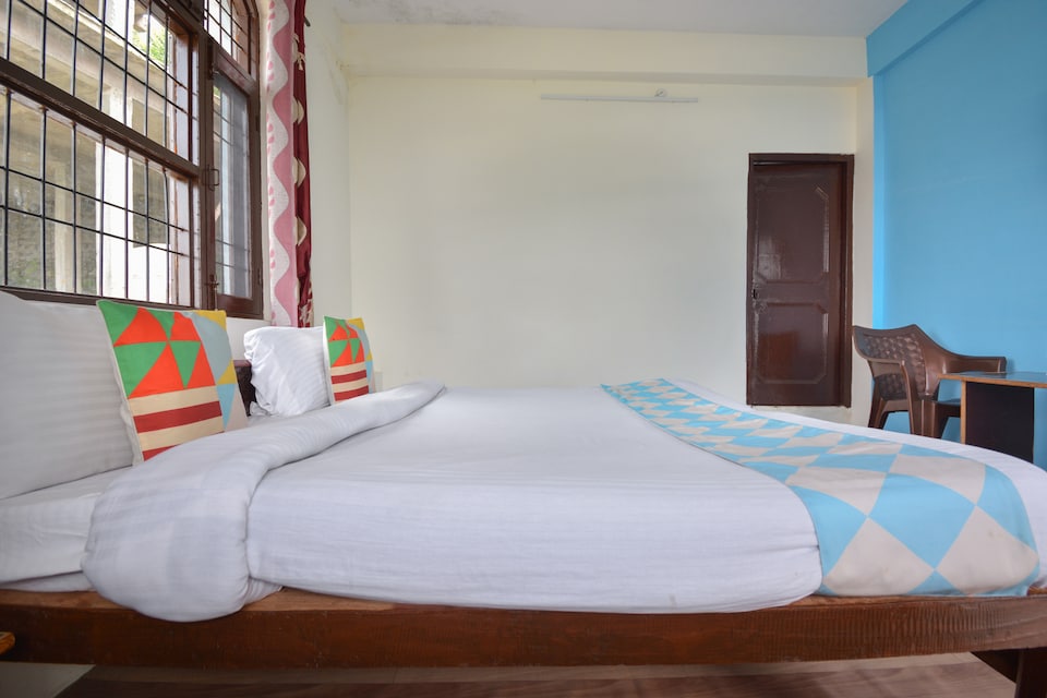 OYO Home 13347 Studios, Kasauli, Kasauli