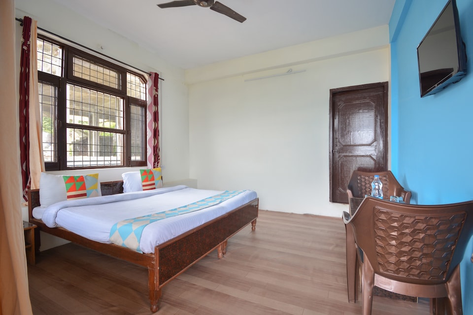OYO Home 13347 Studios, Kasauli, Kasauli