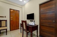 Townhouse Adoor Bus Terminal Pathanamthitta Formerly Apsara Tourist Homes