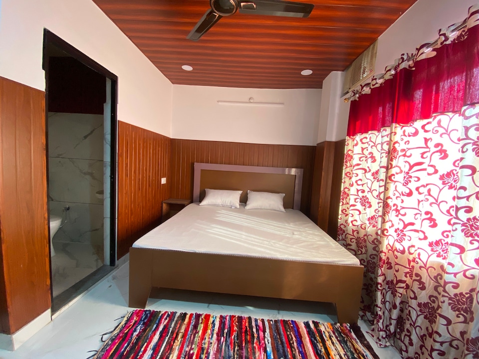 Hotel O New Diamond Guest House, Rudrapur, Rudrapur
