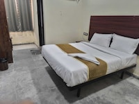 Hotel O Capital Grand Near Nehru  Zoo Park