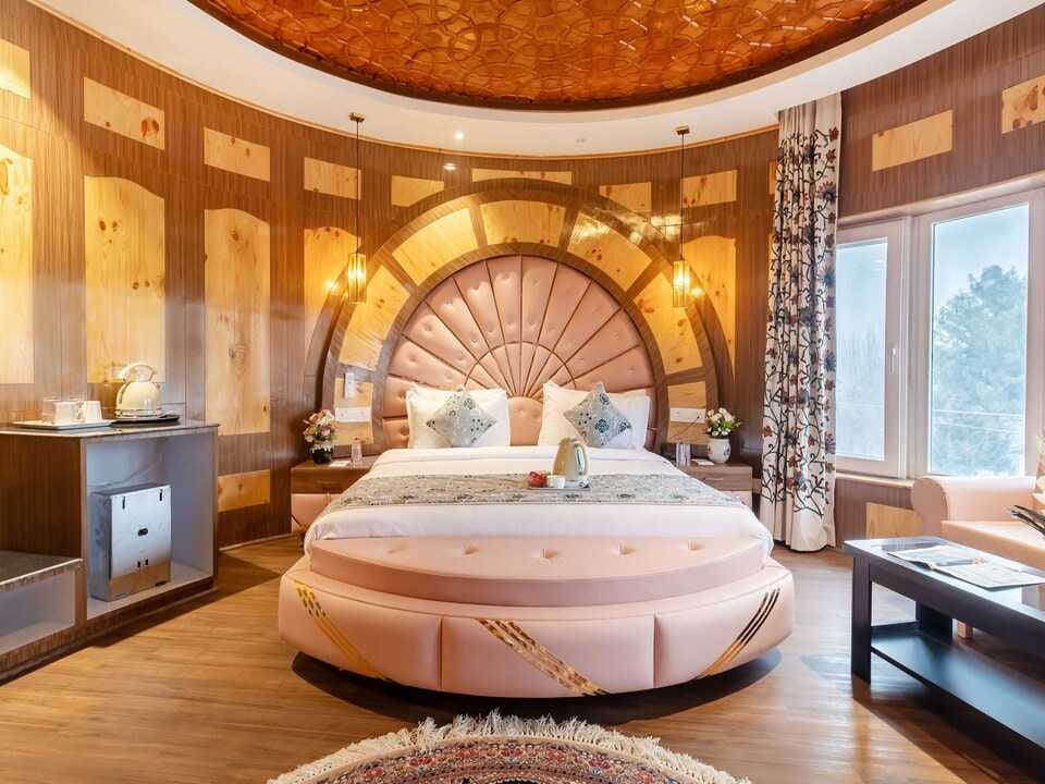 Palette Hotel Cecil by CheckIn Srinagar, Nishat, Srinagar