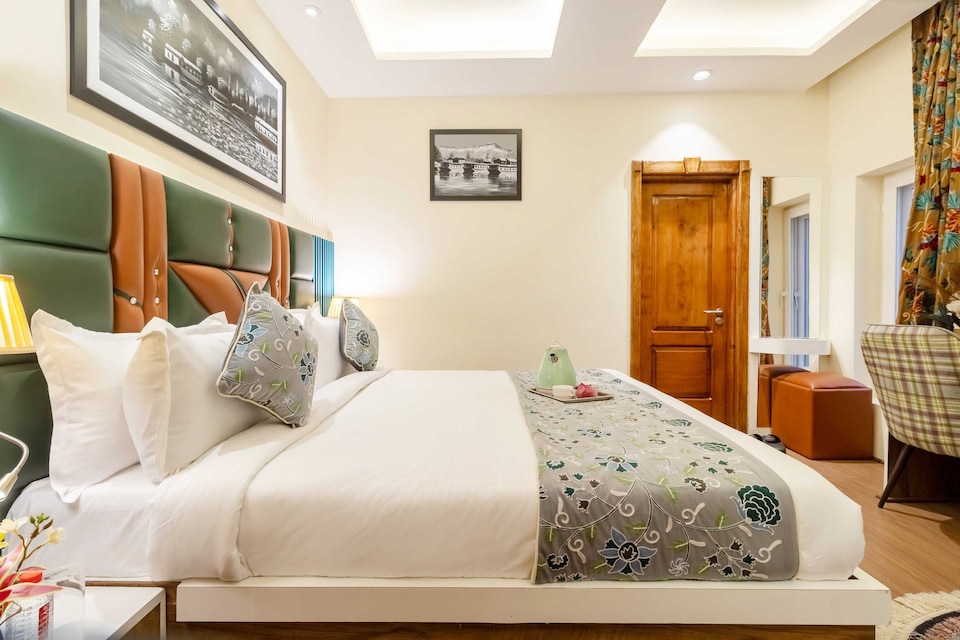 Palette Hotel Cecil, Srinagar, Nishat, Srinagar