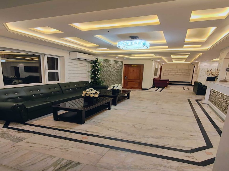 Palette Hotel Cecil by CheckIn Srinagar, Nishat, Srinagar