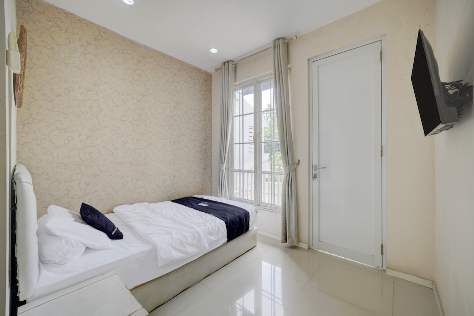 Hotel O near RS Fatmawati formerly White House, South_Jakarta, Jakarta