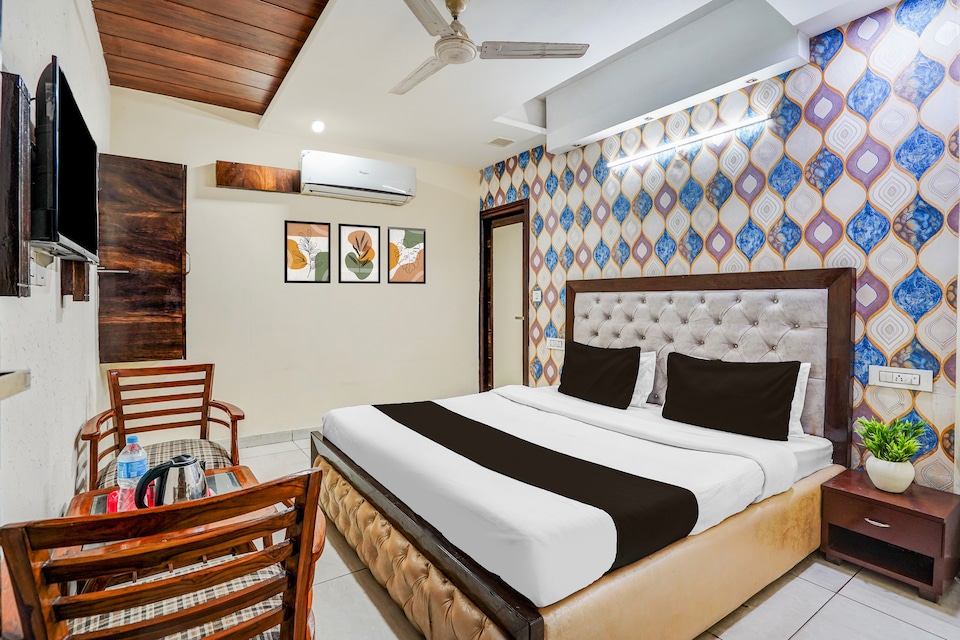 Collection O by OYO Zirakpur - Patiala Road Formerly Hotel Anvay, Zirakpur, Zirakpur