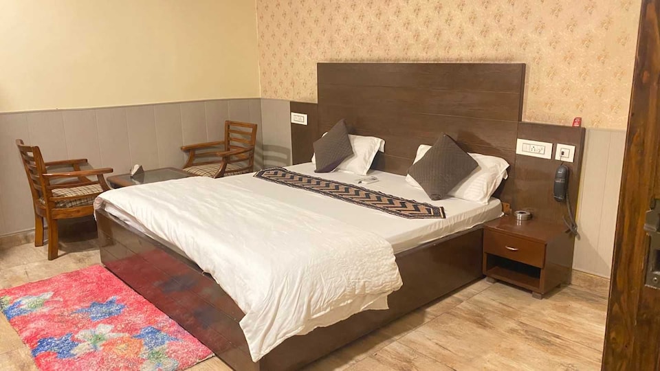 Collection O Zirakpur - Patiala Road Formerly Hotel Anvay, Zirakpur, Zirakpur