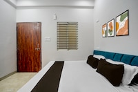 SPOT ON Hotal Saawariya Place 