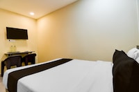 Hotel O Premium 12th Night