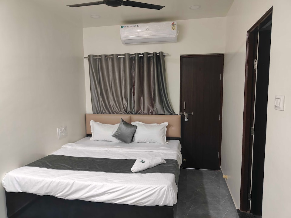 HOTEL O THE COZY INN, Bus Stand Nagpur, Nagpur