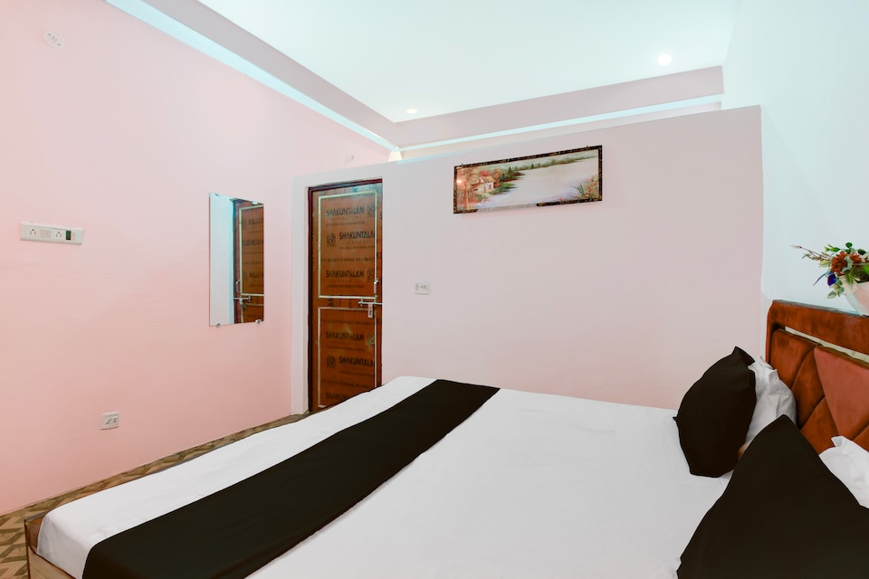 SPOT ON Samrat Hotel, Vikas Nagar Lucknow, Lucknow