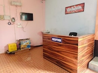 SPOT ON Samrat Hotel