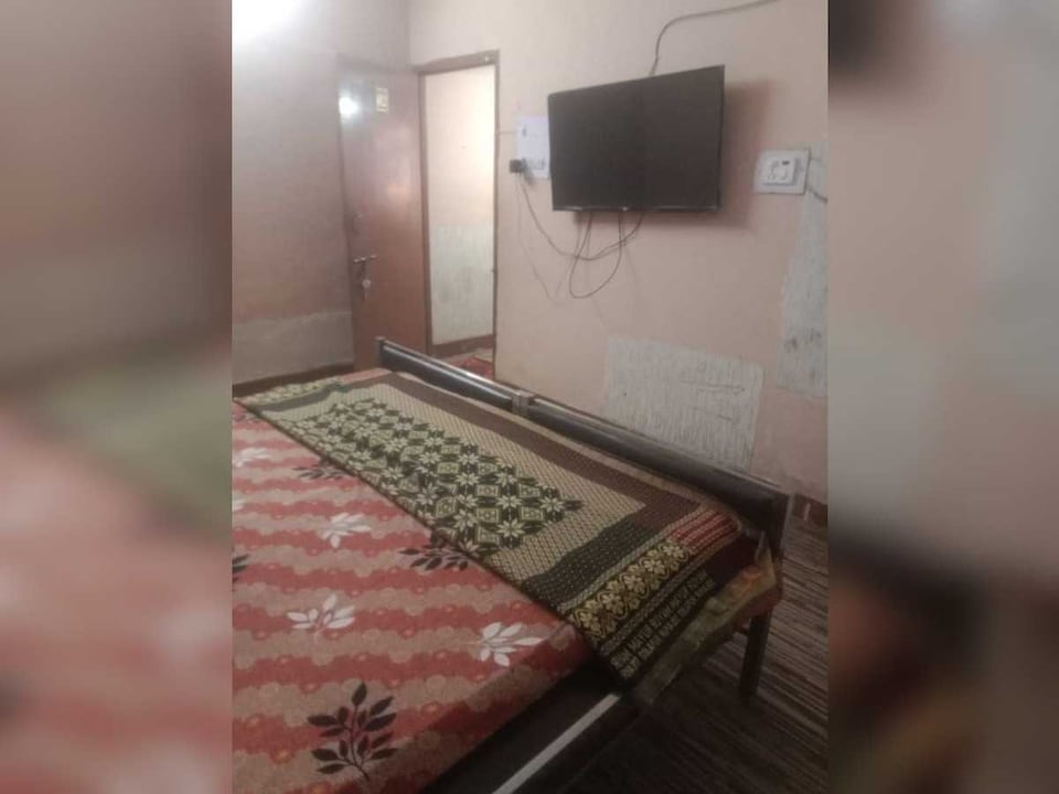 SPOT ON Yash Guest House , Airport Road - Raipur, Raipur