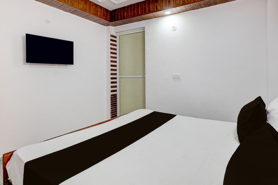 Collection O Sector 18 Noida Formerly True Residency, Noida City, Noida