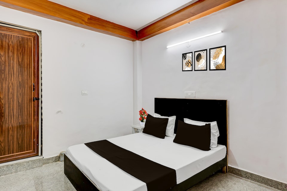 Collection O Sector 18 Noida Formerly True Residency, Noida City, Noida