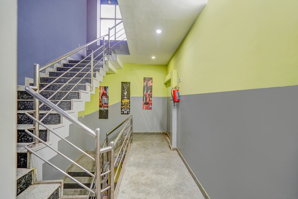 Super Hotel O Srirampura Metro Station Formerly Broadway Inn, Rajajinagar Bangalore, Bangalore