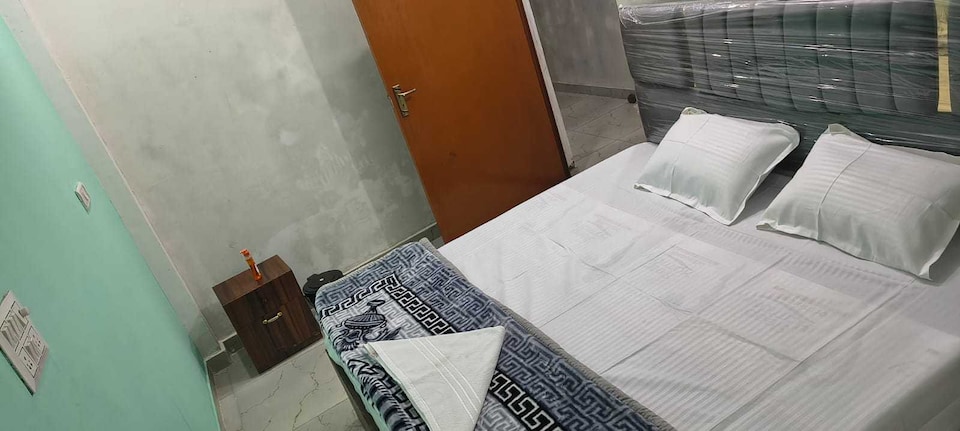 SPOT ON Hotel Aagman Inn , Rambagh Allahabad, Prayagraj