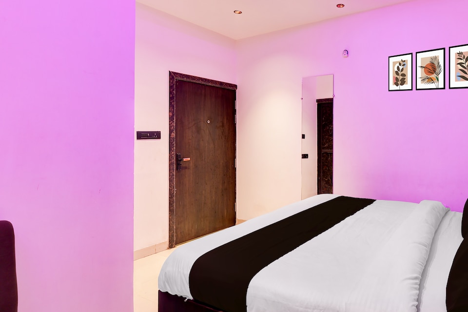 Super Townhouse Oak Kanpur Anwarganj Railway Station Formerly Royal Residency, Govind Nagar Kanpur, Kanpur