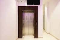 Townhouse Oak Kanpur Barra 5 Formerly Royal Residency