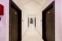 Townhouse Oak Kanpur Barra 5 Formerly Royal Residency