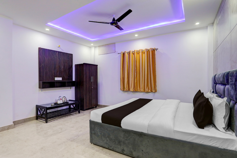 Hotel O NS Hotel , Golghar, Gorakhpur