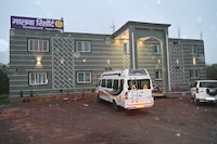 Hotel O Malwa RESORT