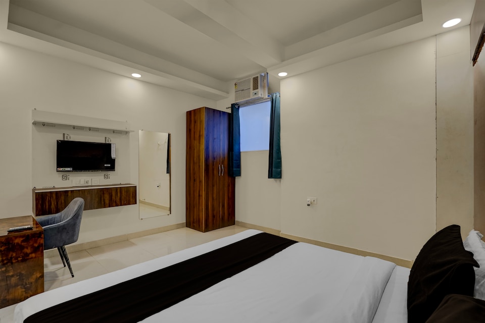 HOTEL O PUSHPAK, Ghaziabad City, Ghaziabad