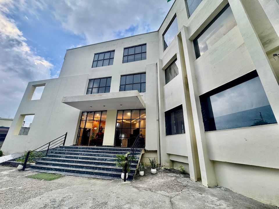 Hotel O Paradise Palace, Ghaziabad City, Ghaziabad