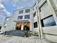 Hotel O Paradise Palace