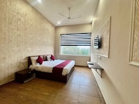 Hotel O Paradise Palace