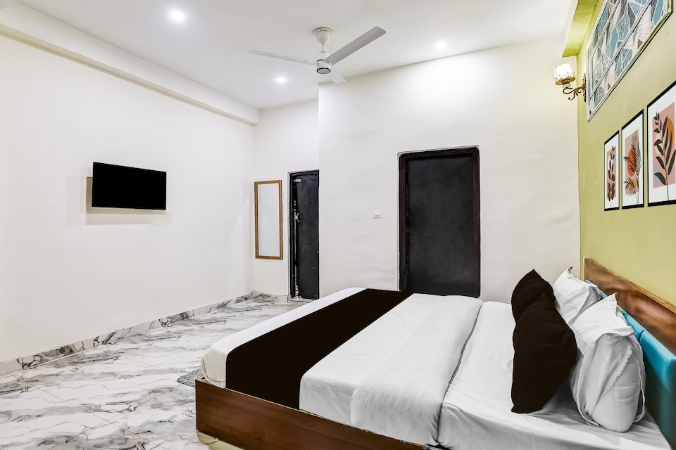 Hotel O Dreamland Residency , Noida Industrial Area Mamura, Noida