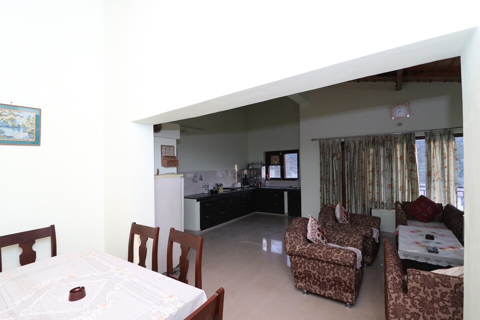 OYO Home 13371 Hill Attraction 3BHK, Bhimtal Nainital, Nainital