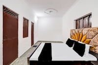 SPOT ON Royal Residency