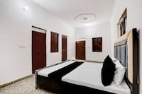 SPOT ON Royal Residency