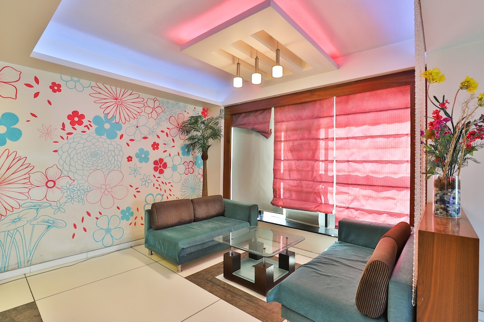 OYO 13372 Hotel Laksh Residency, Gnaesh Chokdi, Anand